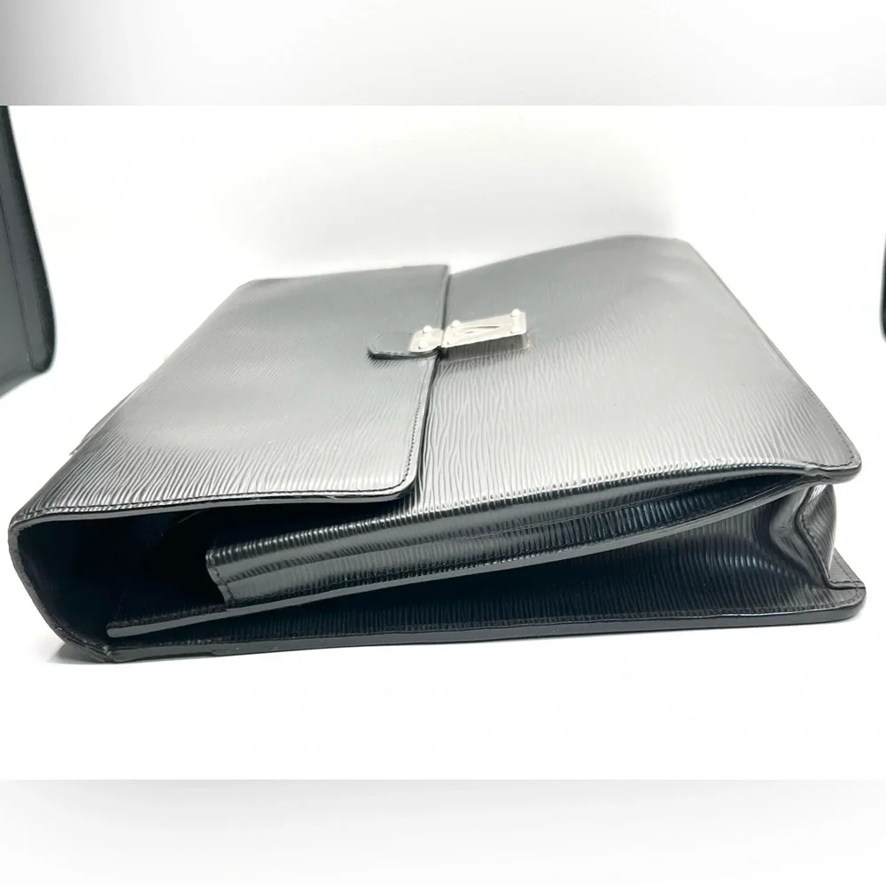 Louis Vuitton Robusto Briefcase in Black Epi Leather - Vintage